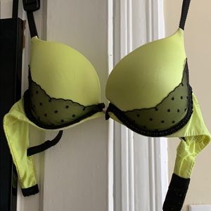 Very Sexy Victoria’s Secret Push Up Bra 34C